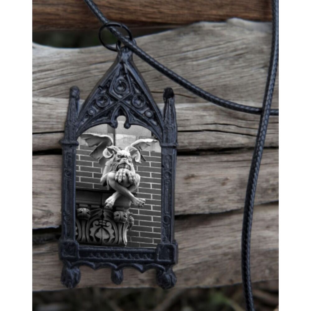 Winged Gargoyle Pendant Stone Architecture Arched Cathedral Art Sculpture Neckla